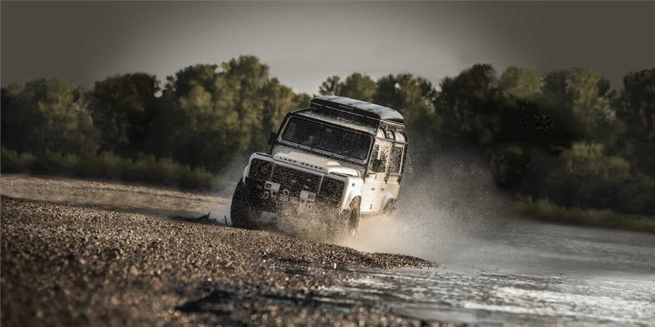 Autohome - Land Rover off road con tenda da tetto